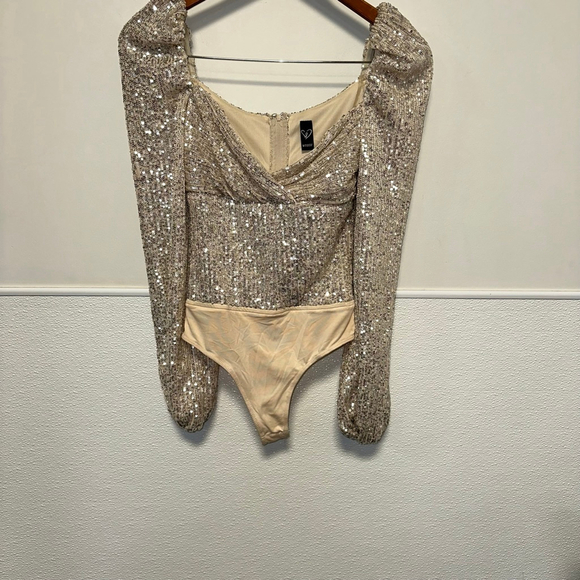 Windsor Womens Bodysuit XS Gold Sequin Long Sleeve Champagne Party Fitted thong - Picture 1 of 14